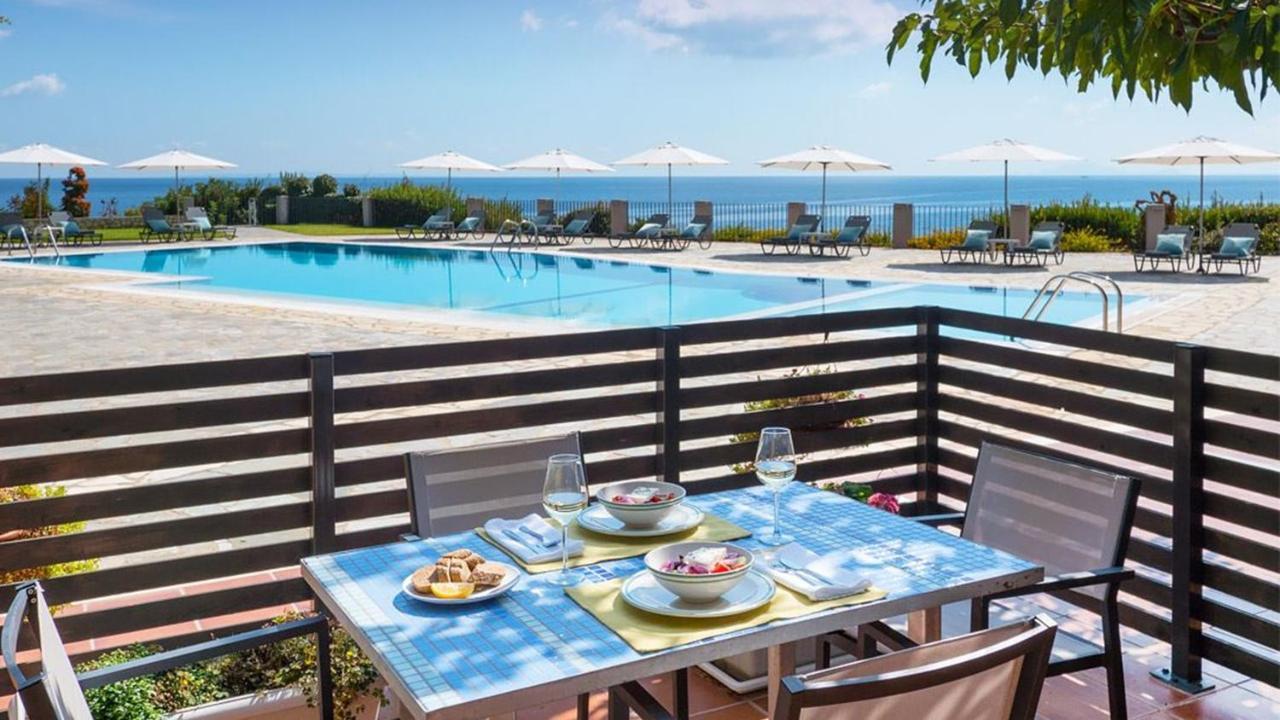 Blue Jasmine Hotel Skala  Exterior photo
